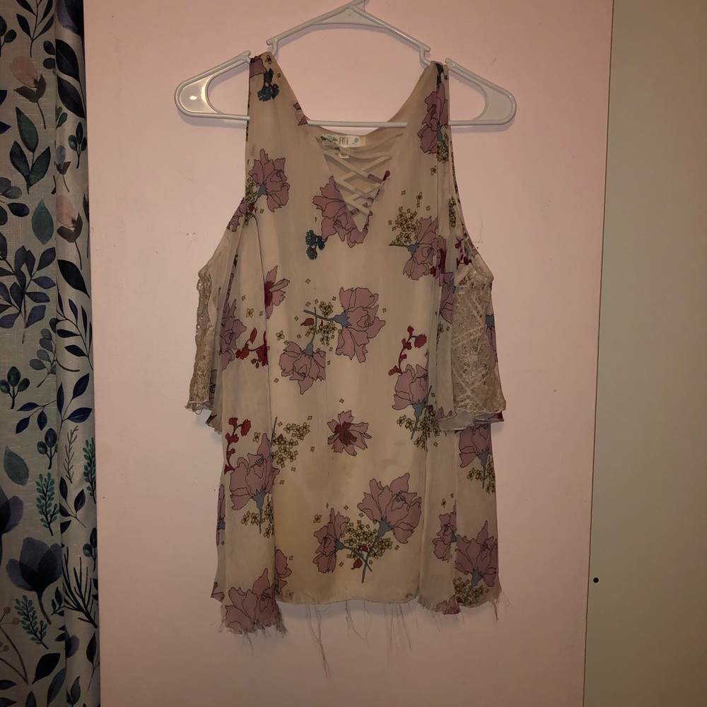 Distressed floral cold shoulder top